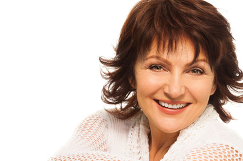 Reveal Your Confidence: Bonding vs. Veneers